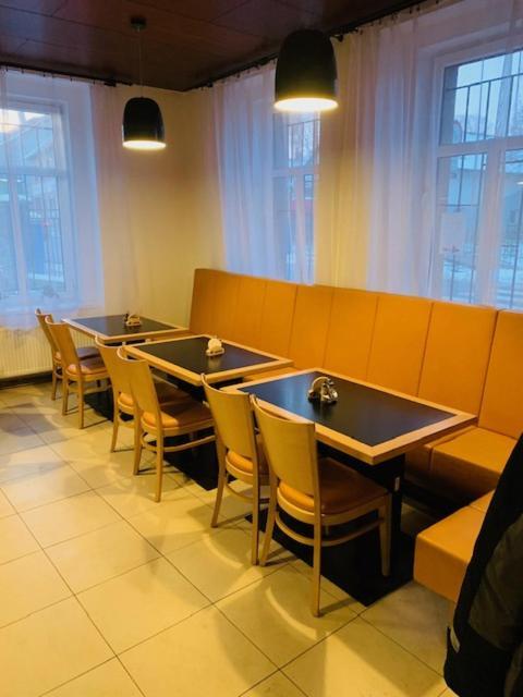 Pivovar Maly Janek - Restaurace, Penzion A Stany Jince Exterior foto